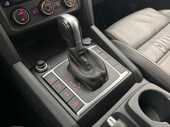 Volkswagen Amarok 29 of 30
