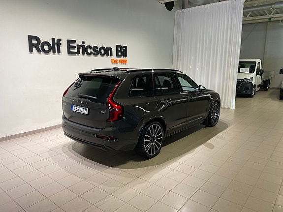 Volvo XC90 5 of 27