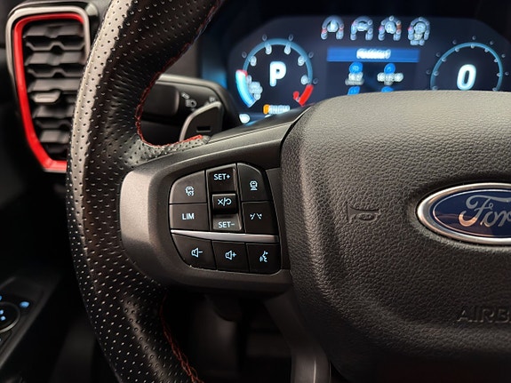 Ford Ranger Raptor 22 of 30