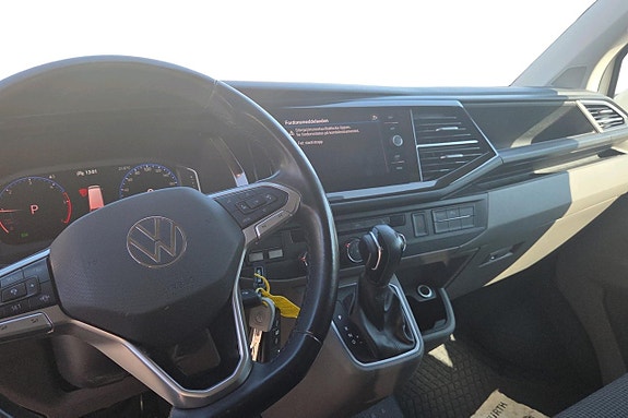 Volkswagen Transporter 8 of 11