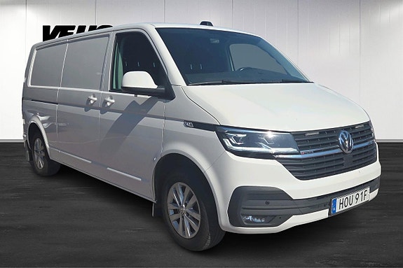 Volkswagen Transporter 2 of 11