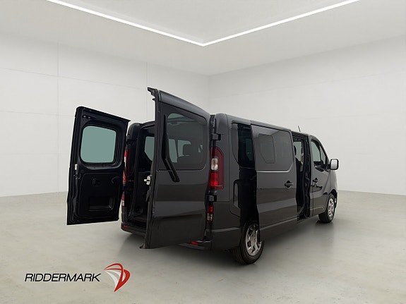 Renault Trafic 11 of 30