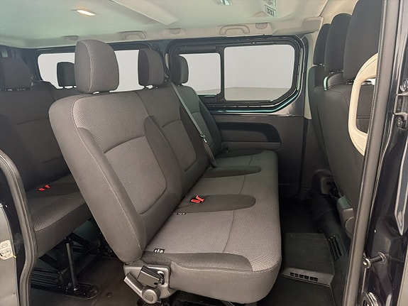 Renault Trafic 25 of 30