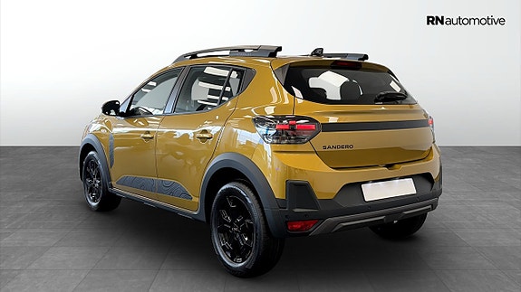 Dacia Sandero Stepway 3 of 12