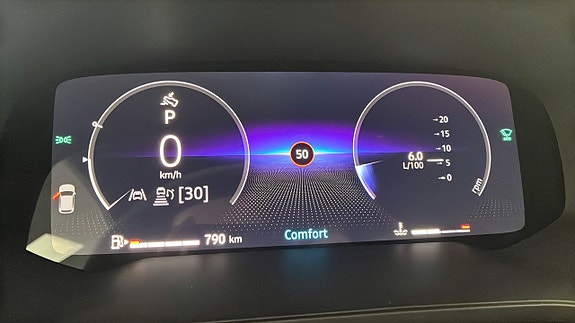 Renault Captur 14 of 24