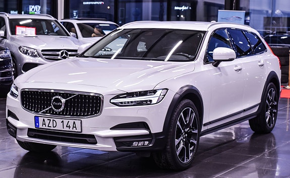 Volvo V90 Cross Country 5 of 22