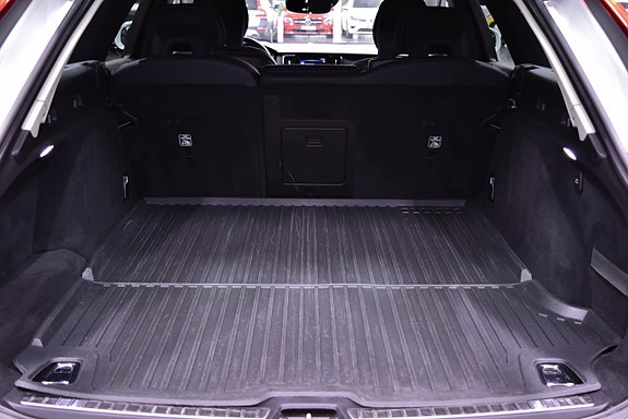 Volvo V90 Cross Country 14 of 22