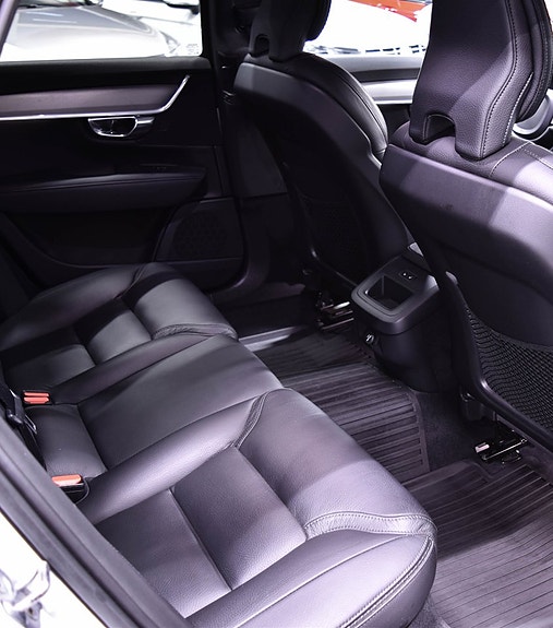 Volvo V90 Cross Country 22 of 22
