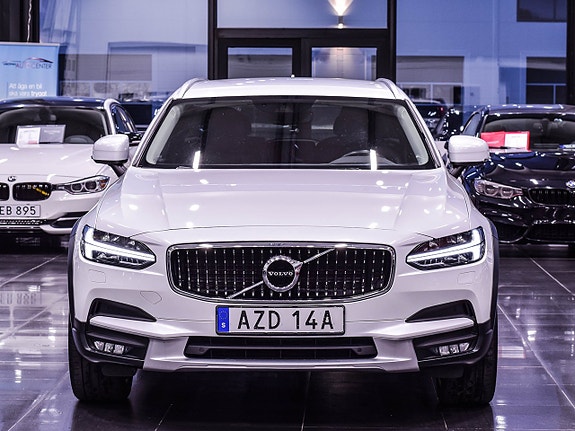 Volvo V90 Cross Country 7 of 22