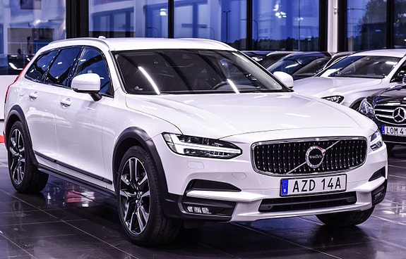 Volvo V90 Cross Country 6 of 22