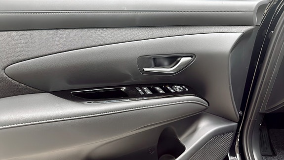 Hyundai Tucson 11 of 12