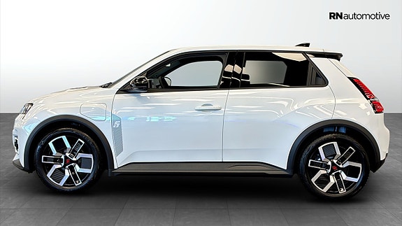 Renault 5 2 of 12