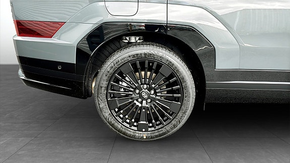 Hyundai Santa Fe 5 of 9