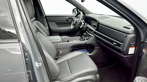 Hyundai Santa Fe 6 of 9