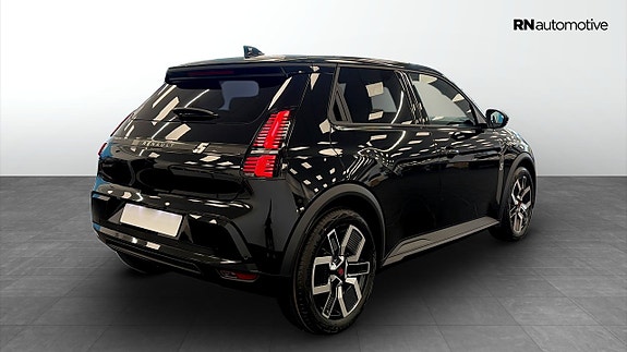 Renault 5 E-Tech 5 of 21