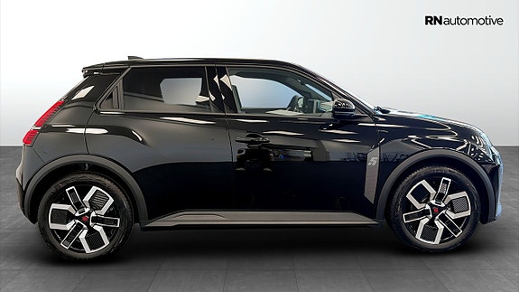 Renault 5 E-Tech 6 of 21
