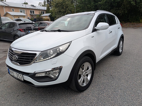 Kia Sportage 3 of 9