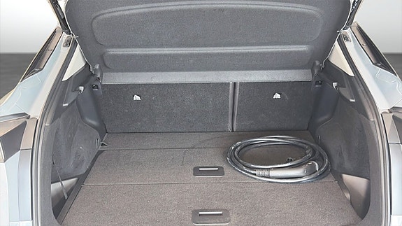 Nissan Ariya 10 of 12