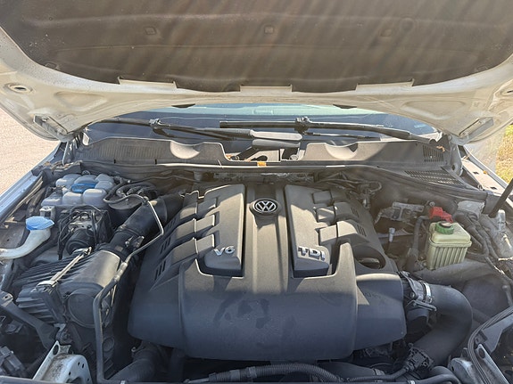 Volkswagen Touareg 8 of 10