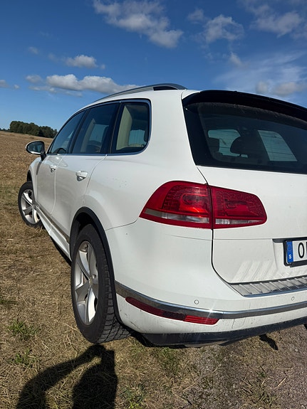 Volkswagen Touareg 4 of 10