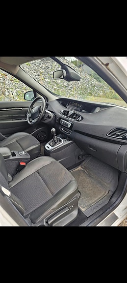 Renault Grand Scenic III 5 of 8