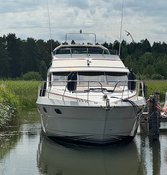 Princess 388 FLY -89 | 2 x Volvo Penta TAMD61A | Axlar 3 of 3