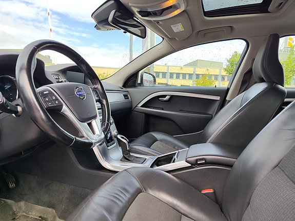 Volvo V70 7 of 11