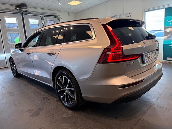 Volvo V60 3 of 29