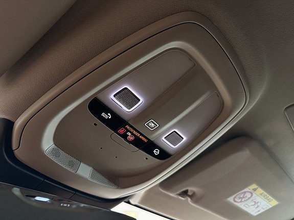 Volvo V60 18 of 29