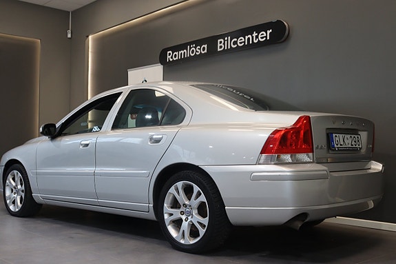 Volvo S60 15 of 21