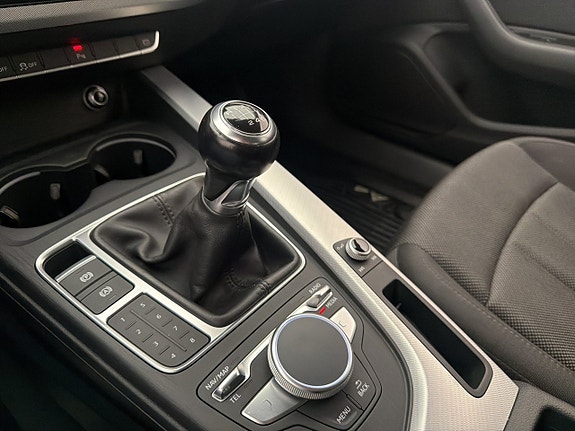 Audi A4 22 of 27
