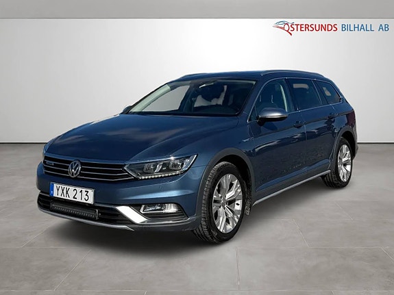 Volkswagen Passat Alltrack 3 of 15