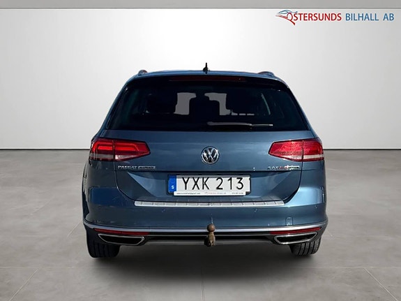 Volkswagen Passat Alltrack 5 of 15