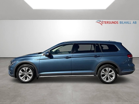 Volkswagen Passat Alltrack 4 of 15