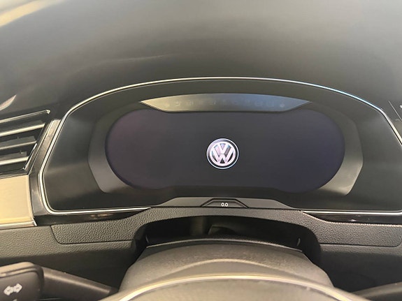 Volkswagen Passat Alltrack 15 of 15