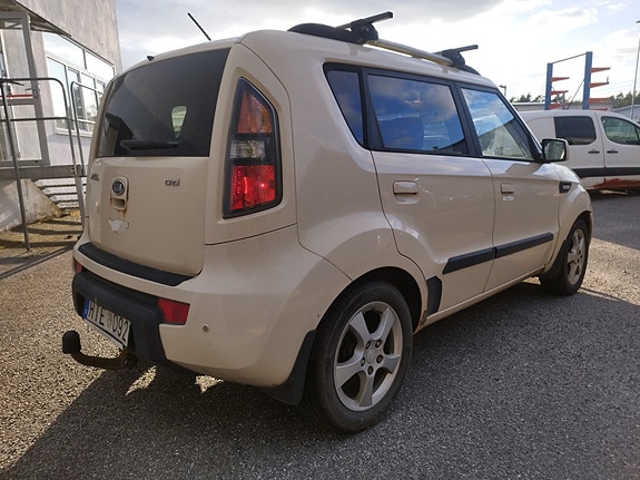 Kia Soul 2 of 10