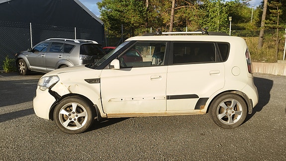 Kia Soul 3 of 10
