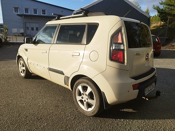 Kia Soul 4 of 10