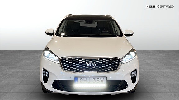 Kia Sorento 8 of 9