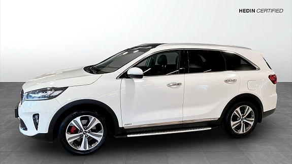 Kia Sorento 6 of 9