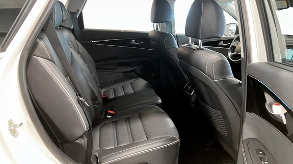 Kia Sorento 5 of 9