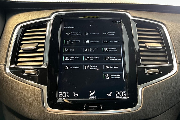 Volvo XC90 22 of 30
