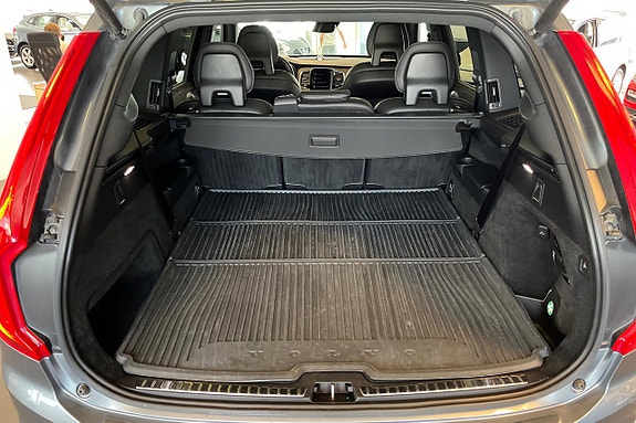Volvo XC90 29 of 30