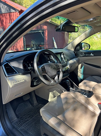 Hyundai Tucson 5 of 12