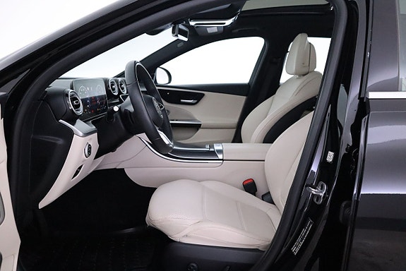 Mercedes-Benz C200 10 of 21