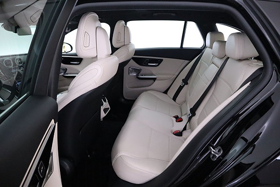 Mercedes-Benz C200 12 of 21