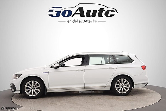 Volkswagen Passat 6 of 25