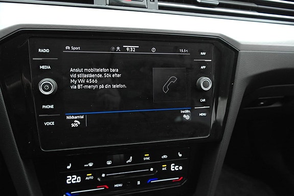 Volkswagen Passat 16 of 25