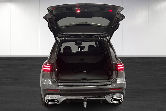 Mercedes-Benz GLB220 d 13 of 24
