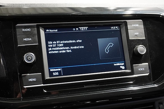 Volkswagen T-Cross 13 of 16
